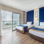 Utopia Club Resort Okurcalar