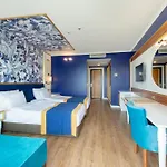 Utopia Club Resort Okurcalar