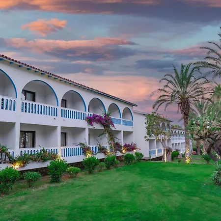 Utopia Club Resort *