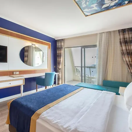 Utopia Club Resort