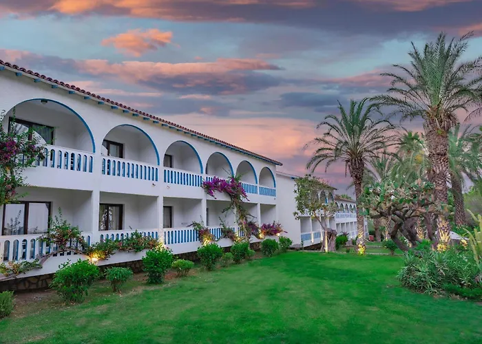 Utopia Club Resort *